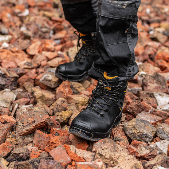 DEWALT / Hayes Leather Waterproof Mens Safety Boot, Black